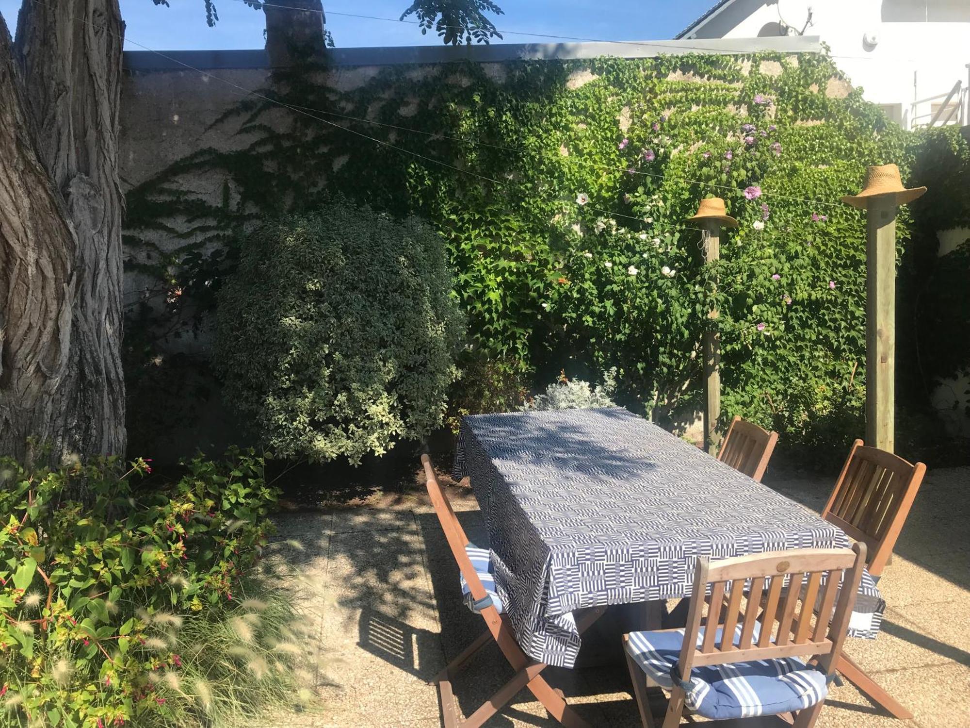 Villa "Mignon" Avec Studio Independant, Tout A Pied, Plage A 4 Mn, 6 Pers, 2 Sde Сен-Жан-де-Мон Экстерьер фото