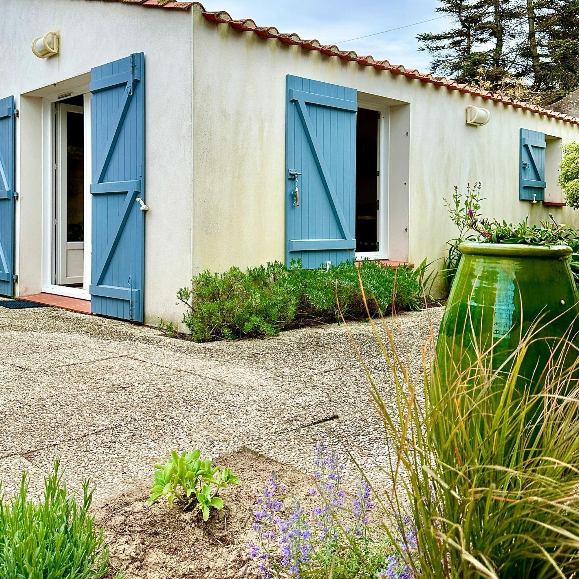 Villa "Mignon" Avec Studio Independant, Tout A Pied, Plage A 4 Mn, 6 Pers, 2 Sde Сен-Жан-де-Мон Экстерьер фото